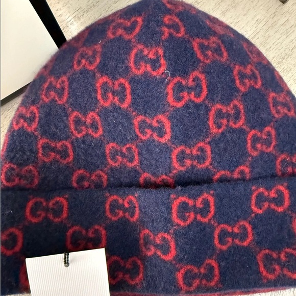 Auth Gucci Wool Beanie in Large - Picture 3 of 3